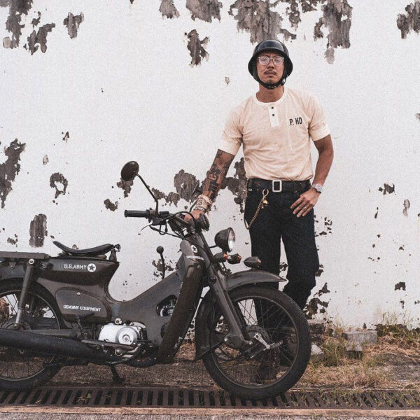Heley Tee Short 卡其色短袖享利領T恤
