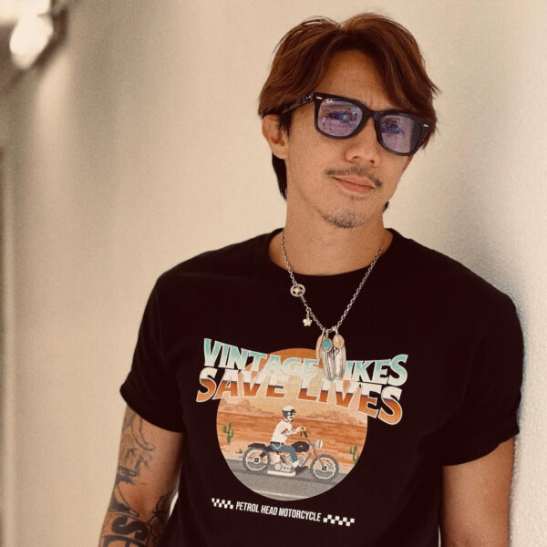Pixel Black Tee 80年代任天堂畫風Print T恤